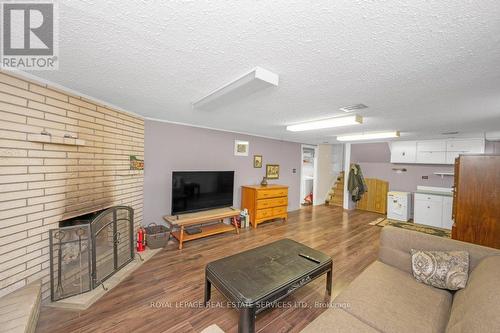 61 Felker Avenue, Hamilton, ON - Indoor Photo Showing Living Room