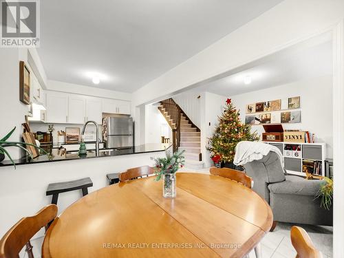 29 Cliff Thompson Court, Georgina, ON - Indoor Photo Showing Dining Room