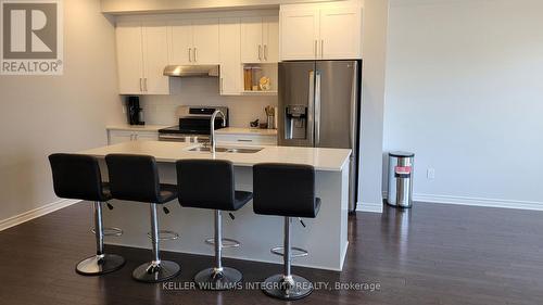 699 Taliesin Crescent, Ottawa, ON - Indoor Photo Showing Kitchen With Double Sink With Upgraded Kitchen