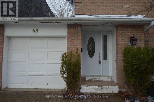 48 St Andrews Court, Aurora, ON - Outdoor With Exterior