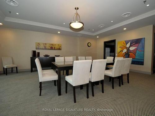 509-30 Grand Trunk Crescent, Toronto, ON - Indoor Photo Showing Dining Room