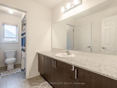 10 Schoolbridge St, Ajax, ON - Indoor Photo Showing Bathroom