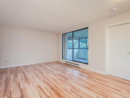 575A-4678 Elk Lake Dr, Saanich, BC - Indoor Photo Showing Other Room