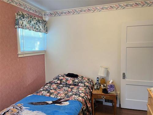 1247 7Th Street, Brandon, MB - Indoor Photo Showing Bedroom