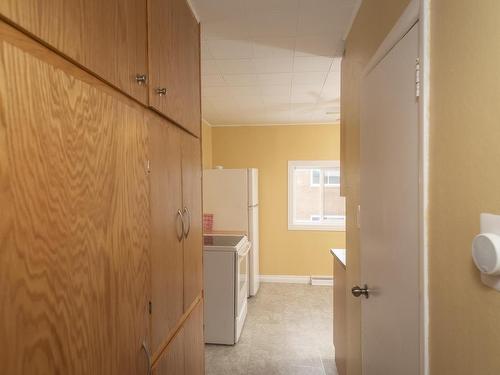 196 Brent Street, Thunder Bay, ON - Indoor Photo Showing Other Room