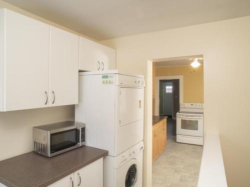 196 Brent Street, Thunder Bay, ON - Indoor Photo Showing Laundry Room