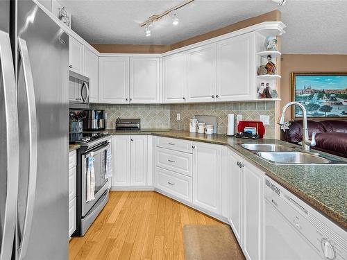 304-3133 Tillicum Rd, Saanich, BC - Indoor Photo Showing Kitchen With Double Sink