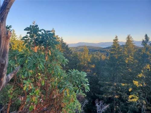 2 Main Rd, Lasqueti Island, BC 