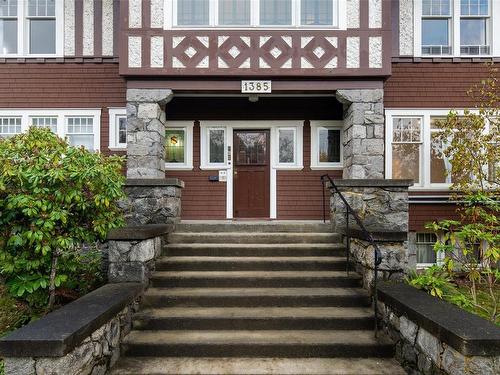 1385 Rockland Ave, Victoria, BC - Outdoor With Facade