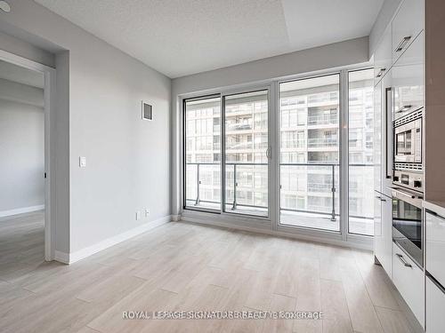 1506-2221 Yonge St, Toronto, ON - Indoor