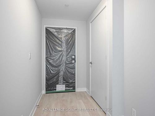 1506-2221 Yonge St, Toronto, ON - Indoor Photo Showing Other Room