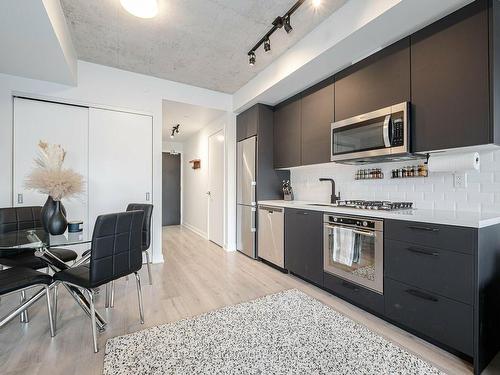 401-55 Ontario St, Toronto, ON - Indoor Photo Showing Kitchen