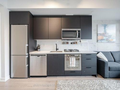 401-55 Ontario St, Toronto, ON - Indoor Photo Showing Kitchen