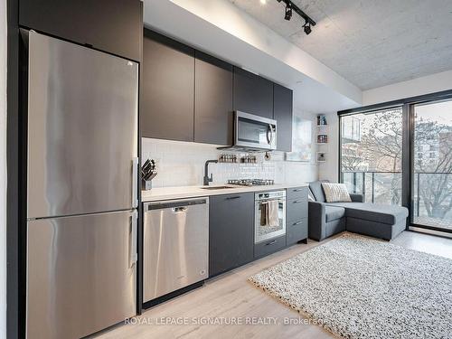 401-55 Ontario St, Toronto, ON - Indoor Photo Showing Kitchen