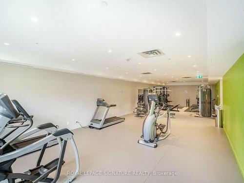 401-55 Ontario St, Toronto, ON - Indoor Photo Showing Gym Room