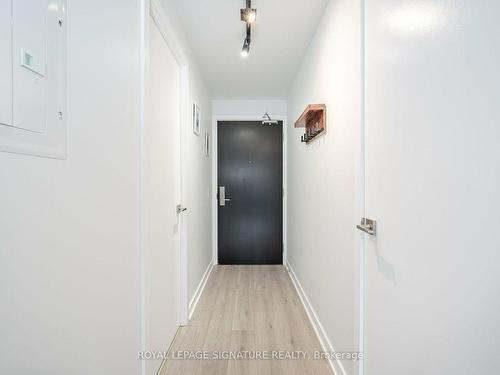 401-55 Ontario St, Toronto, ON - Indoor Photo Showing Other Room