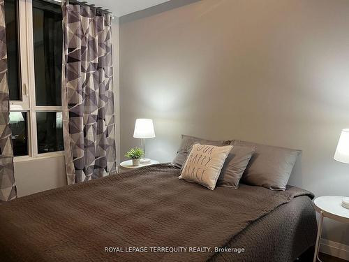 1011-22 East Haven Dr, Toronto, ON - Indoor Photo Showing Bedroom