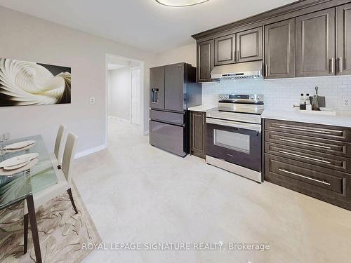 213 Royal Rd, Georgina, ON - Indoor Photo Showing Kitchen