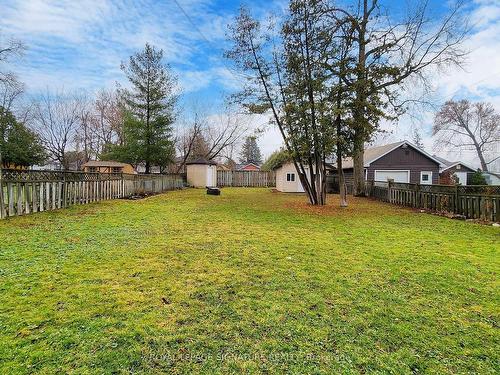 213 Royal Rd, Georgina, ON - Outdoor With Backyard