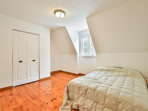 Loft - 970 Mtée Paiement, Gatineau (Gatineau), QC - Indoor Photo Showing Bedroom