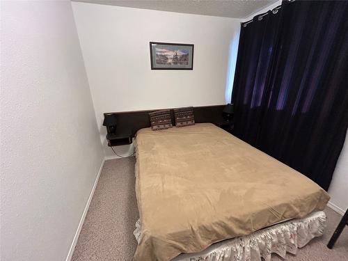 1014-930 Dogwood Drive, Kimberley, BC - Indoor Photo Showing Bedroom