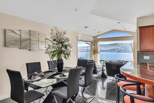 1620 Mission Hill Road, West Kelowna, BC - Indoor Photo Showing Dining Room