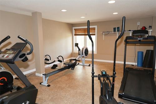 301-890 Dogwood Drive, Kimberley, BC - Indoor Photo Showing Gym Room