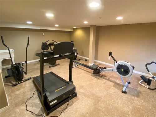 301-890 Dogwood Drive, Kimberley, BC - Indoor Photo Showing Gym Room