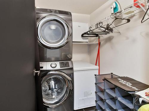 Salle de lavage - 724-1000 Rue Ottawa, Montréal (Le Sud-Ouest), QC - Indoor Photo Showing Laundry Room