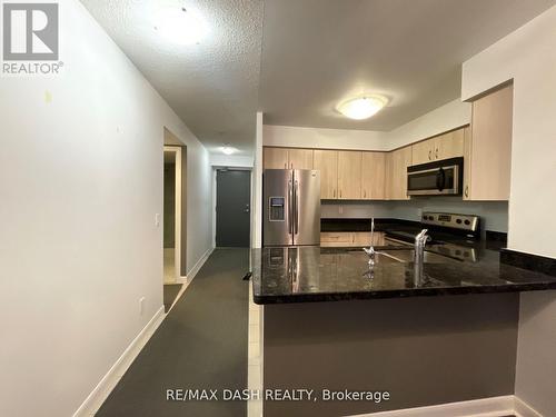 901 - 4978 Yonge Street, Toronto, ON - Indoor Photo Showing Kitchen With Double Sink