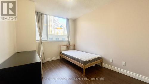 308 - 5 Northtown Way, Toronto, ON - Indoor Photo Showing Bedroom