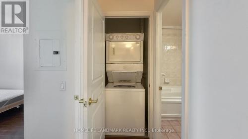 308 - 5 Northtown Way, Toronto, ON - Indoor Photo Showing Laundry Room