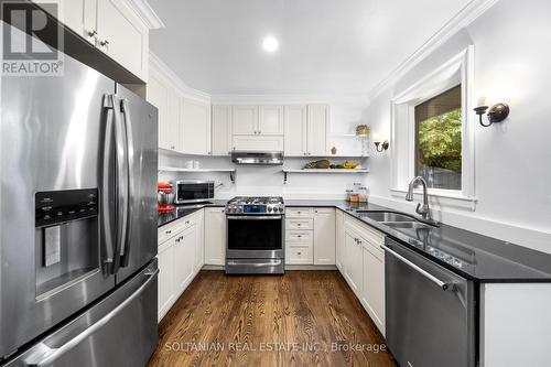 38 Citation Drive, Toronto, ON - Indoor Photo Showing Kitchen With Double Sink With Upgraded Kitchen