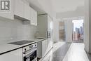 1122 - 121 St Patrick Street, Toronto, ON  - Indoor Photo Showing Kitchen 