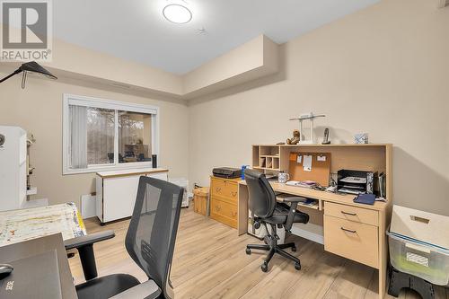 1961 Durnin Road Unit# 105, Kelowna, BC - Indoor Photo Showing Office