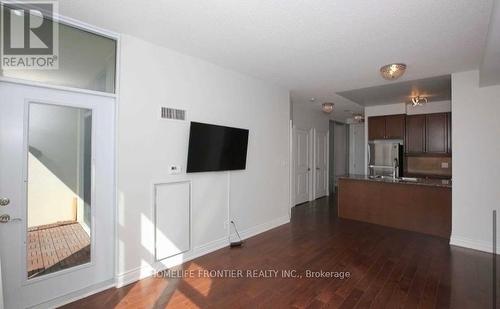 910 - 10 Bloorview Place, Toronto, ON - Indoor Photo Showing Other Room