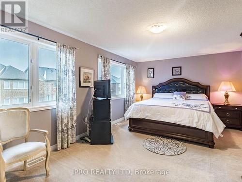 450 Summerlyn Trail, Bradford West Gwillimbury, ON - Indoor Photo Showing Bedroom