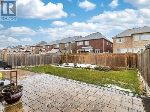 450 Summerlyn Trail, Bradford West Gwillimbury, ON - Outdoor