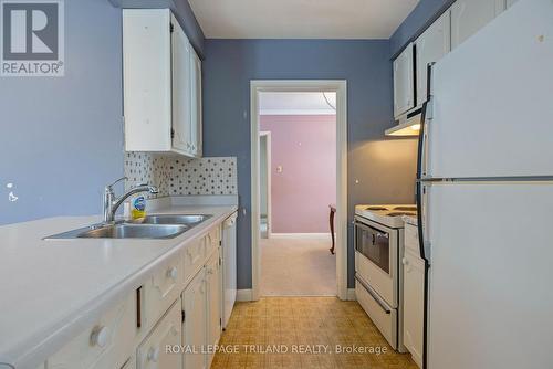 210 Clifford Street, London, ON - Indoor Photo Showing Kitchen With Double Sink