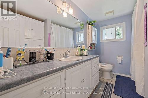 157 Labrador Drive, Oshawa, ON - Indoor Photo Showing Bathroom