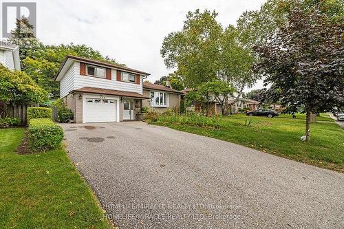 157 Labrador Drive, Oshawa, ON - Outdoor