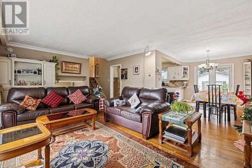 157 Labrador Drive, Oshawa, ON - Indoor Photo Showing Living Room