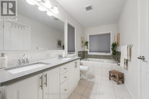 95 Beechborough Crescent, East Gwillimbury, ON - Indoor Photo Showing Bathroom