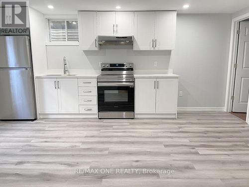 Basemen - 9 Whitehorn Crescent, Barrie, ON - Indoor Photo Showing Kitchen