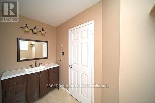 94 Lewis Drive, Orillia, ON - Indoor Photo Showing Bathroom