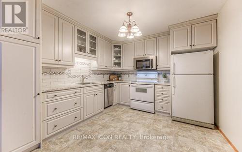 156 Melissa Crescent, Wellington North, ON - Indoor Photo Showing Kitchen