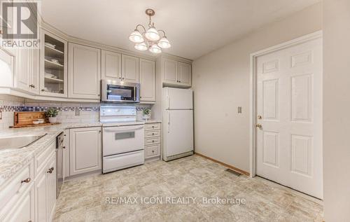 156 Melissa Crescent, Wellington North, ON - Indoor Photo Showing Kitchen