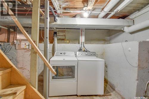 614 I Avenue S, Saskatoon, SK - Indoor Photo Showing Laundry Room