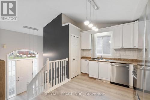 118 Idylewylde Street, Fort Erie (332 - Central), ON - Indoor Photo Showing Kitchen With Double Sink