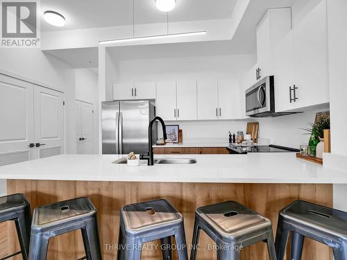 102 - 1076 Gainsborough Road, London, ON - Indoor Photo Showing Kitchen With Double Sink With Upgraded Kitchen